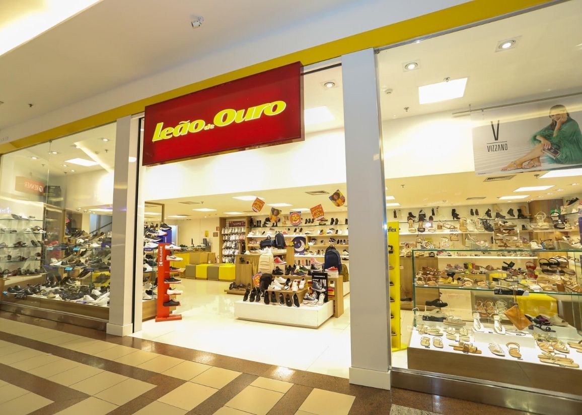 LEÃO DE OURO